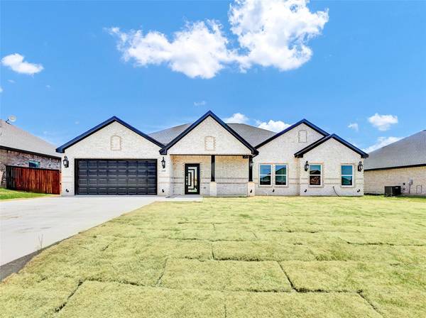 2105 Cole Street,  Mabank,  TX 75147