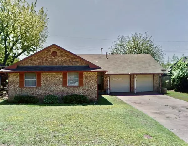 1116 W Peebly Street, Midwest City, OK 73110