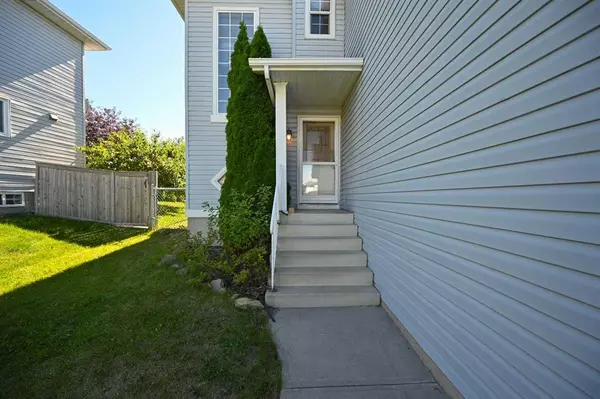 Calgary, AB T3A 5R2,244 Hidden Ranch CIR NW