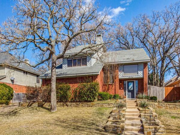 1024 S Aspenwood Drive, Grapevine, TX 76051