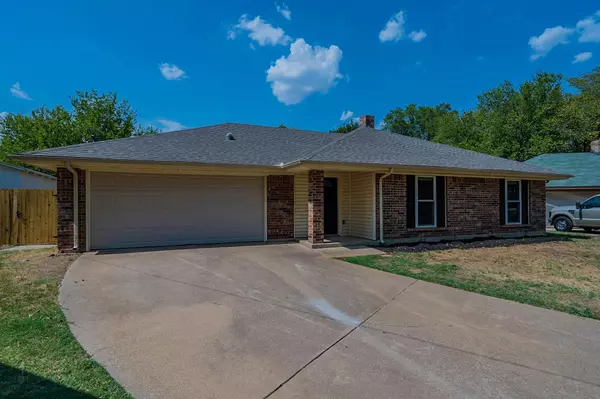 Arlington, TX 76016,3200 Elkhart Court