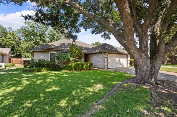 7933 Tree Leaf Lane, Fort Worth, TX 76123