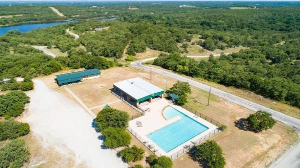 431 Bluffs Avenue, Bowie, TX 76230