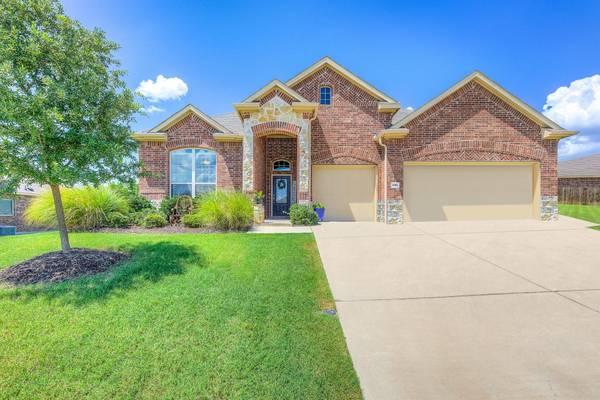 549 Winnetka Drive,  Oak Point,  TX 75068