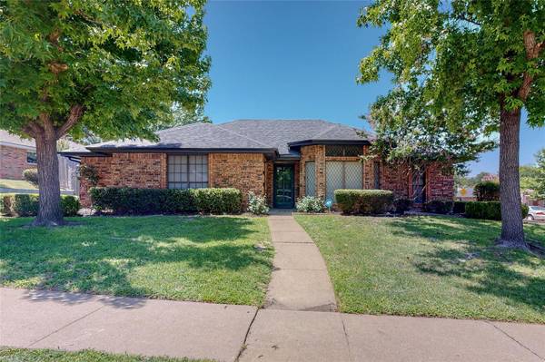 3805 Jennifer Lane, Rowlett, TX 75088