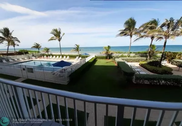 Hutchinson Island, FL 34957,9800 S Ocean Dr #207