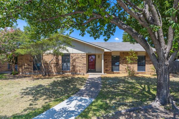 5652 Tucker Street, The Colony, TX 75056