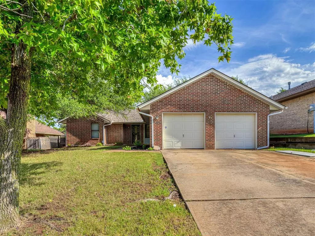 Edmond, OK 73034,1011 Queens Circle