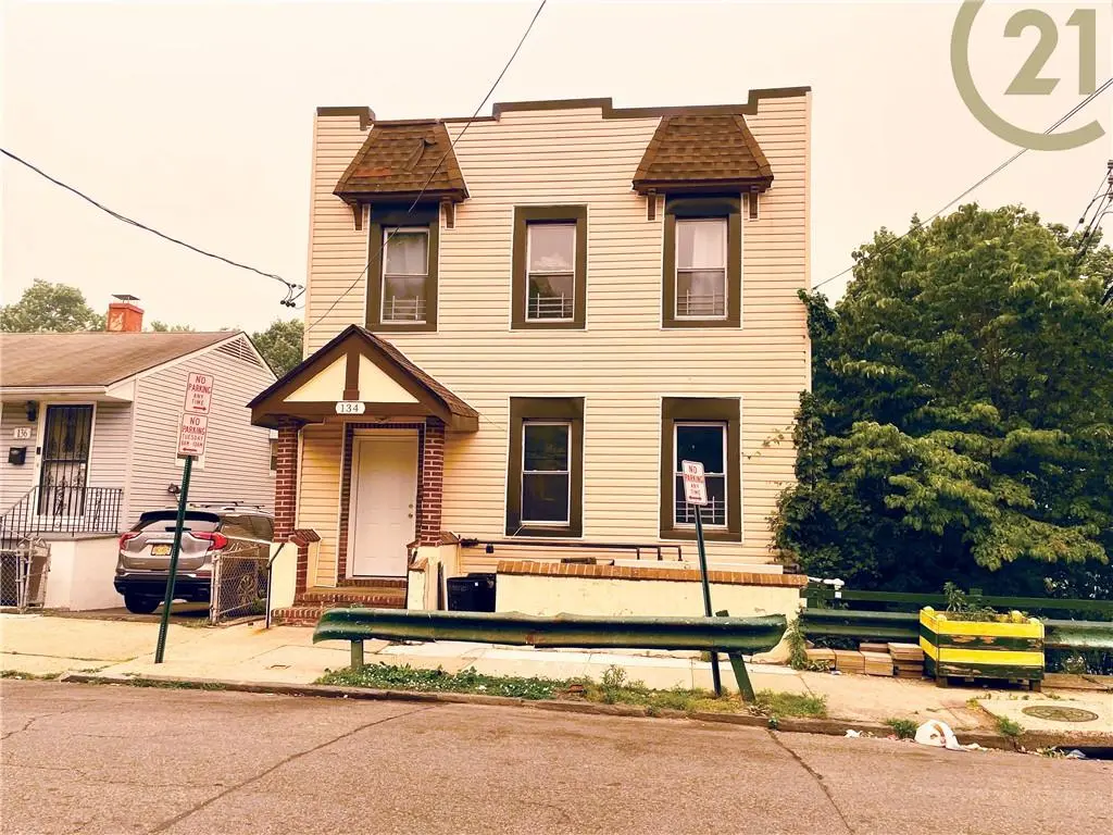 Yonkers, NY 10703,134 Ridge AVE