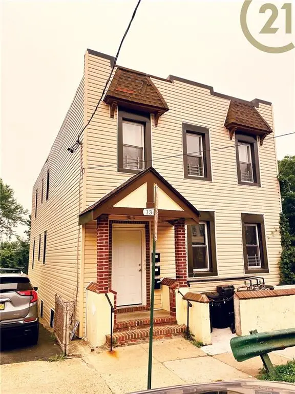 Yonkers, NY 10703,134 Ridge AVE