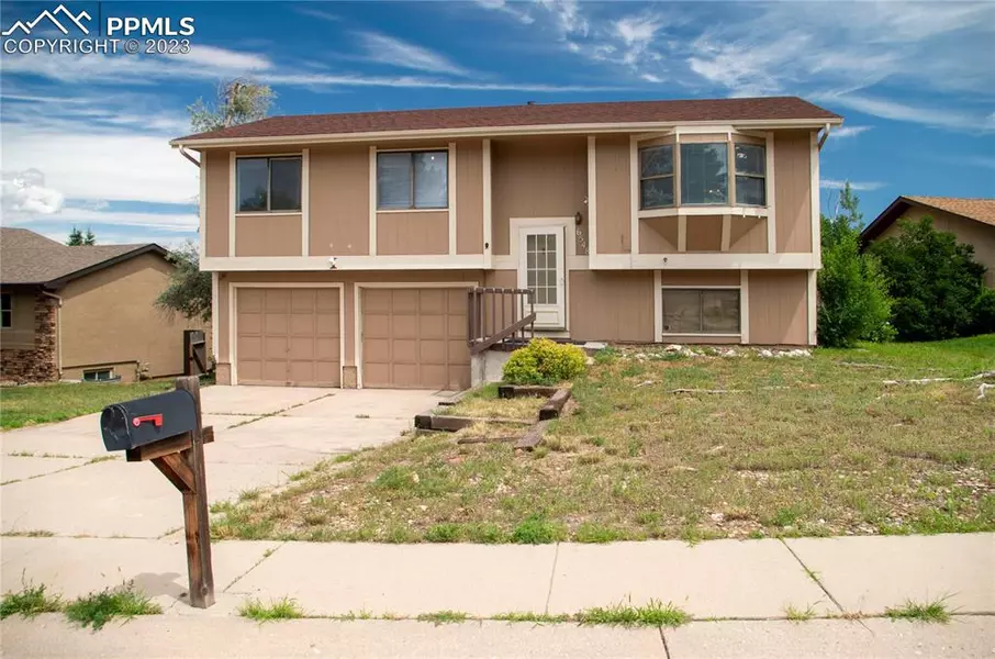 6548 Lange DR, Colorado Springs, CO 80918