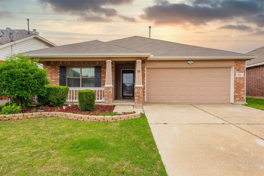 801 Kentucky Derby Lane, Fort Worth, TX 76179