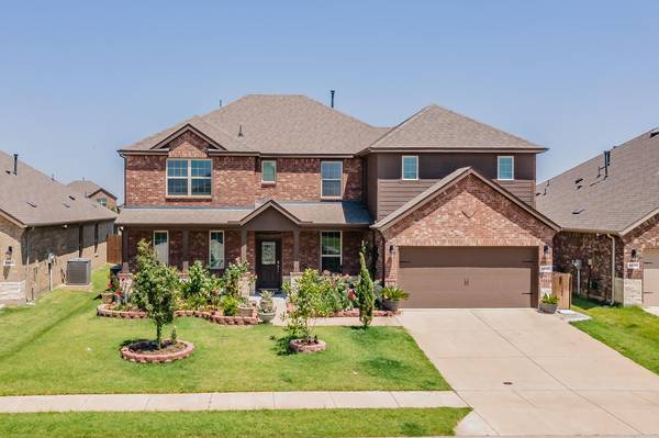 2900 Half Moon Road, Aubrey, TX 76227