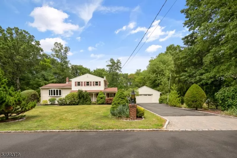 Long Hill Twp., NJ 07946,184 Clover Hill Rd