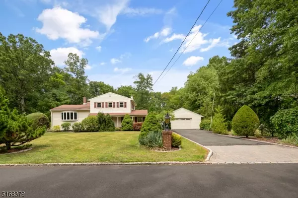 184 Clover Hill Rd, Long Hill Twp., NJ 07946