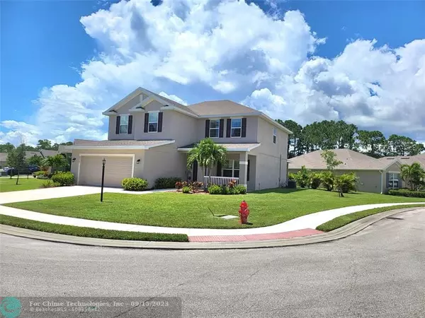 Port St Lucie, FL 34983,832 NE Whistling Duck Way