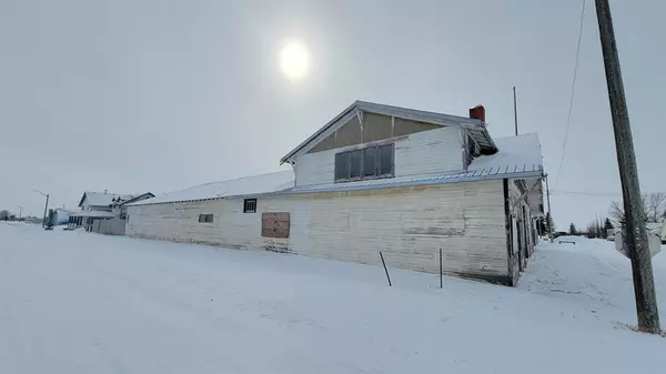 Rural Foothills County, AB T0L0J0,102 Stuart ST