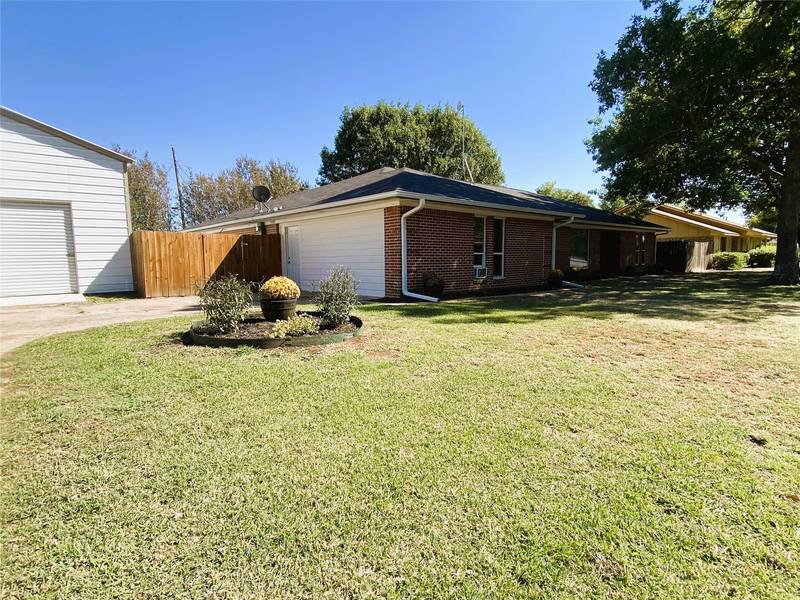 1313 SW 9TH Street, Cooper, TX 75432