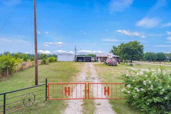 12690 FM 17, Grand Saline, TX 75140