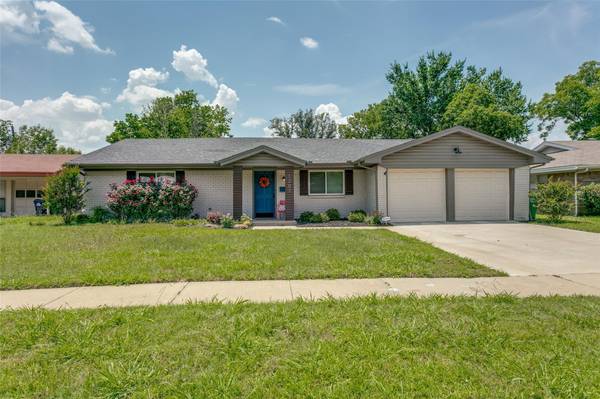 1207 Thomas Street, Denton, TX 76201