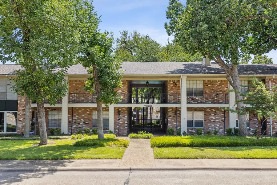 7806 Royal Lane #217, Dallas, TX 75230