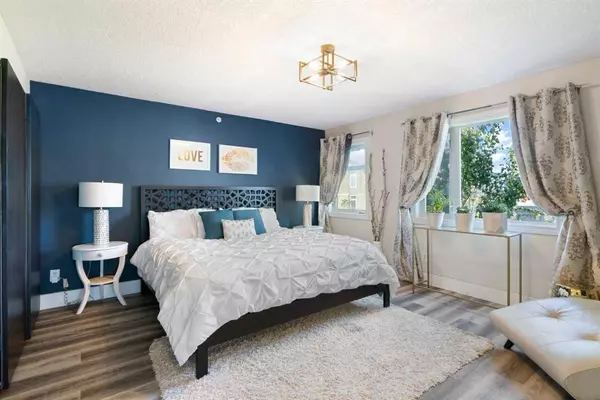 Calgary, AB T2T 4S8,2306 17B ST SW #502