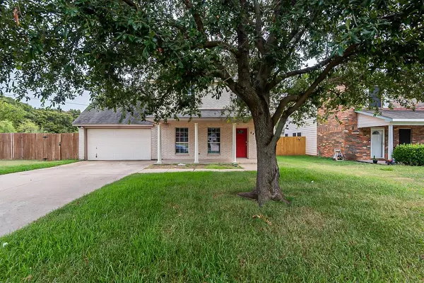 6428 Henco Drive, Fort Worth, TX 76119