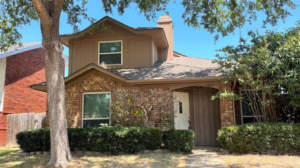 1621 Kingspoint Drive, Carrollton, TX 75007