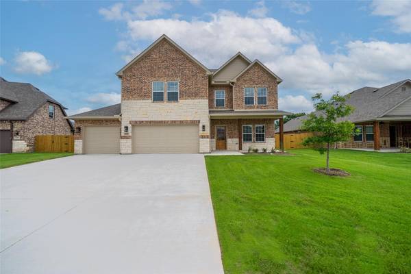 405 Ellis Place Drive,  Greenville,  TX 75402