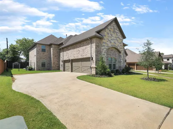 Arlington, TX 76001,7322 Winding Way