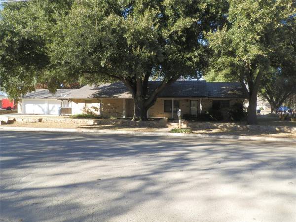 2505 Good Shepherd Drive, Brownwood, TX 76801