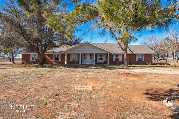 1038 State Highway 70 N, Rotan, TX 79546