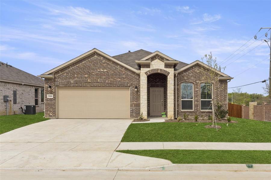 2800 Rose Heath Lane, Fort Worth, TX 76108