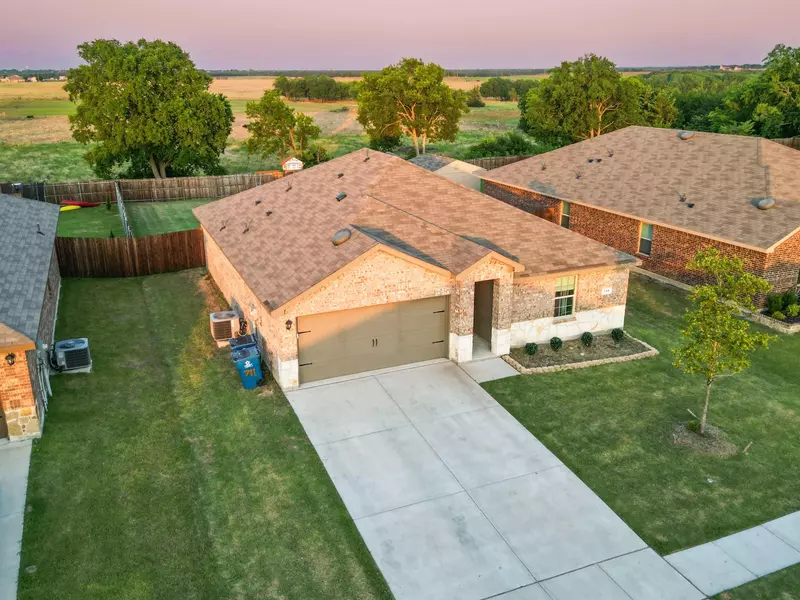 711 Saddle Horn Way, Royse City, TX 75189