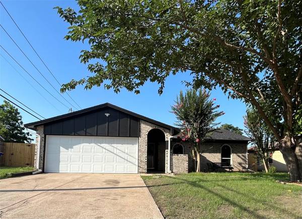 6112 Melinda Drive, Watauga, TX 76148