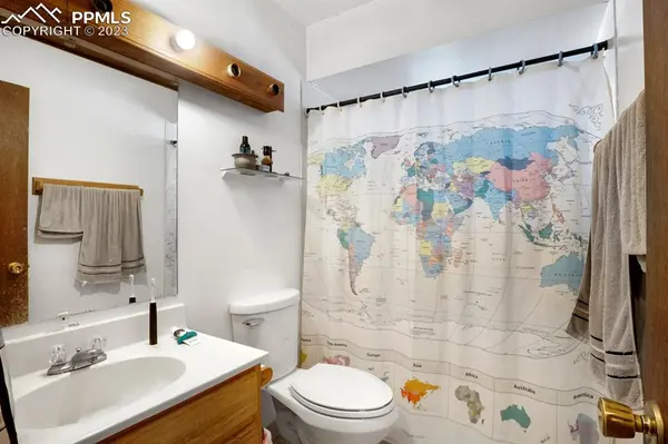 Colorado Springs, CO 80907,1213 Westmoreland RD