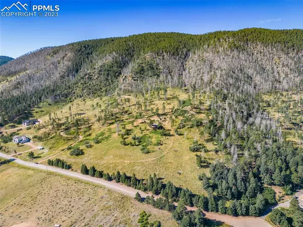 Larkspur, CO 80118,2714 Valley Park DR