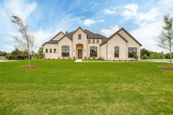 6060 Dos Cerros Lane, Midlothian, TX 76065