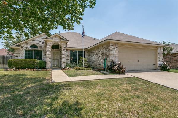 2902 Chisholm Trail, Corinth, TX 76210