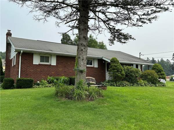 330 Willow Avenue, Walnutport Borough, PA 18088