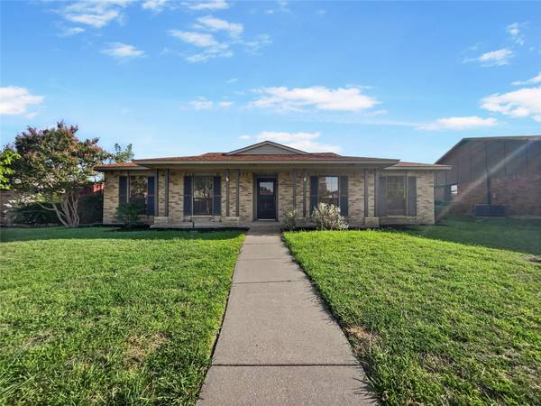 2213 Proctor Drive, Carrollton, TX 75007