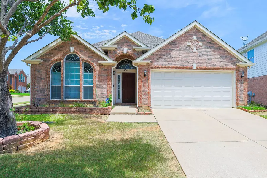 4001 Oak Leaf Lane, Bedford, TX 76021