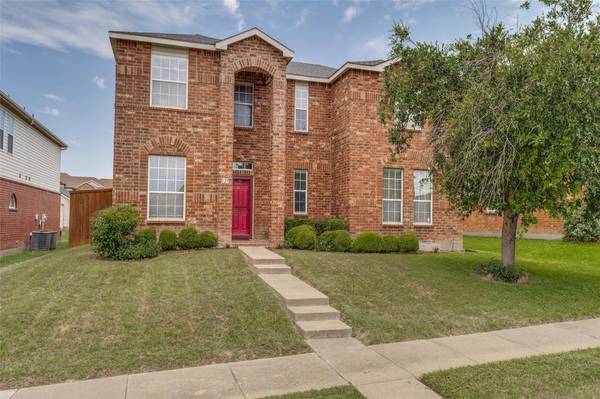 725 Courson Drive,  Desoto,  TX 75115