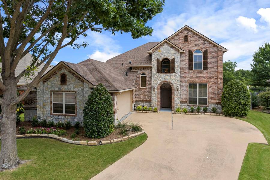 3907 Cheycastle Court, Arlington, TX 76001