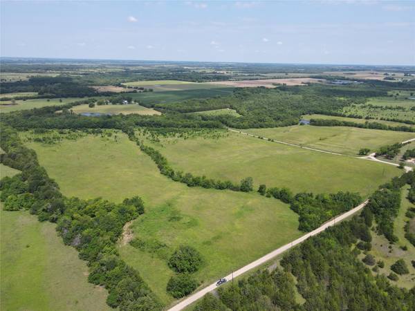 26320 County Road, Roxton, TX 75477