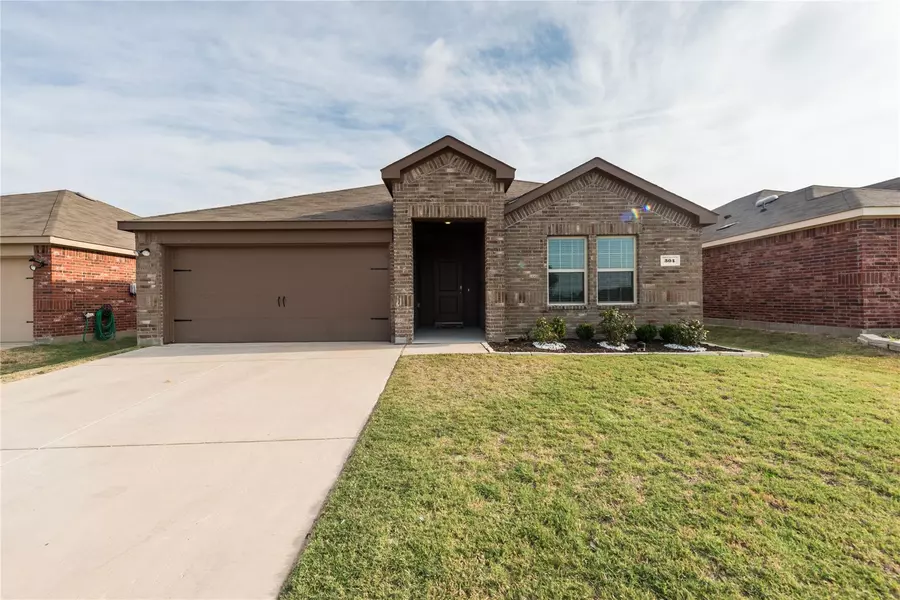 304 Evers Way, Denton, TX 76207