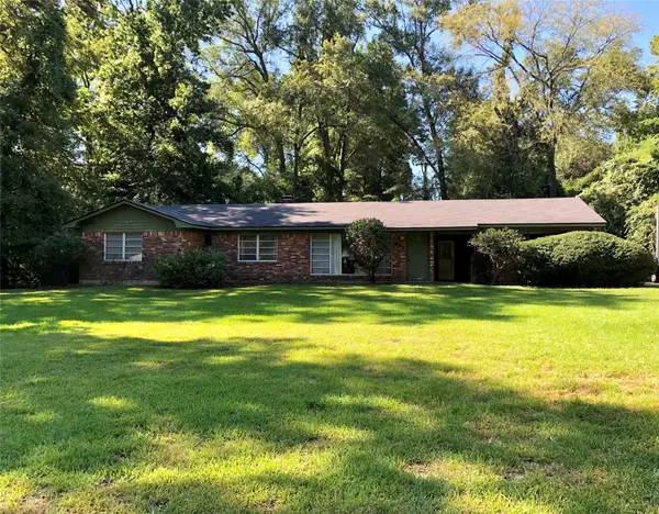 933 EMPIRE Circle, Shreveport, LA 71107