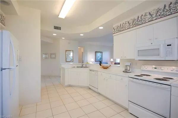 Bonita Springs, FL 34135,9610 Village View BLVD 102