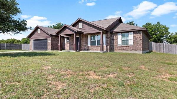 230 Candlewood Circle, Gainesville, TX 76240