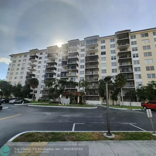 Lauderhill, FL 33319,4164 Inverrary Dr  #311